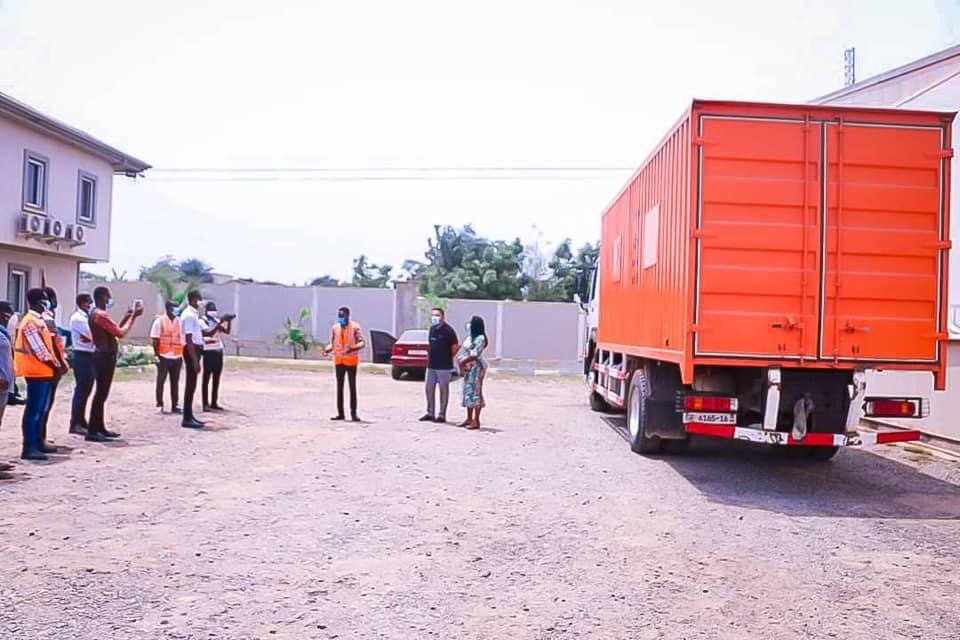 adarkus3737's tweet photo. A specially designed truck of different capacities to the medical waste treatment centre at either Achimota or Teshie transfer stations in Accra and across board. #Zoompak #ZoomlionEducates #BeatCovid19 https://t.co/hEPv23J8Ve