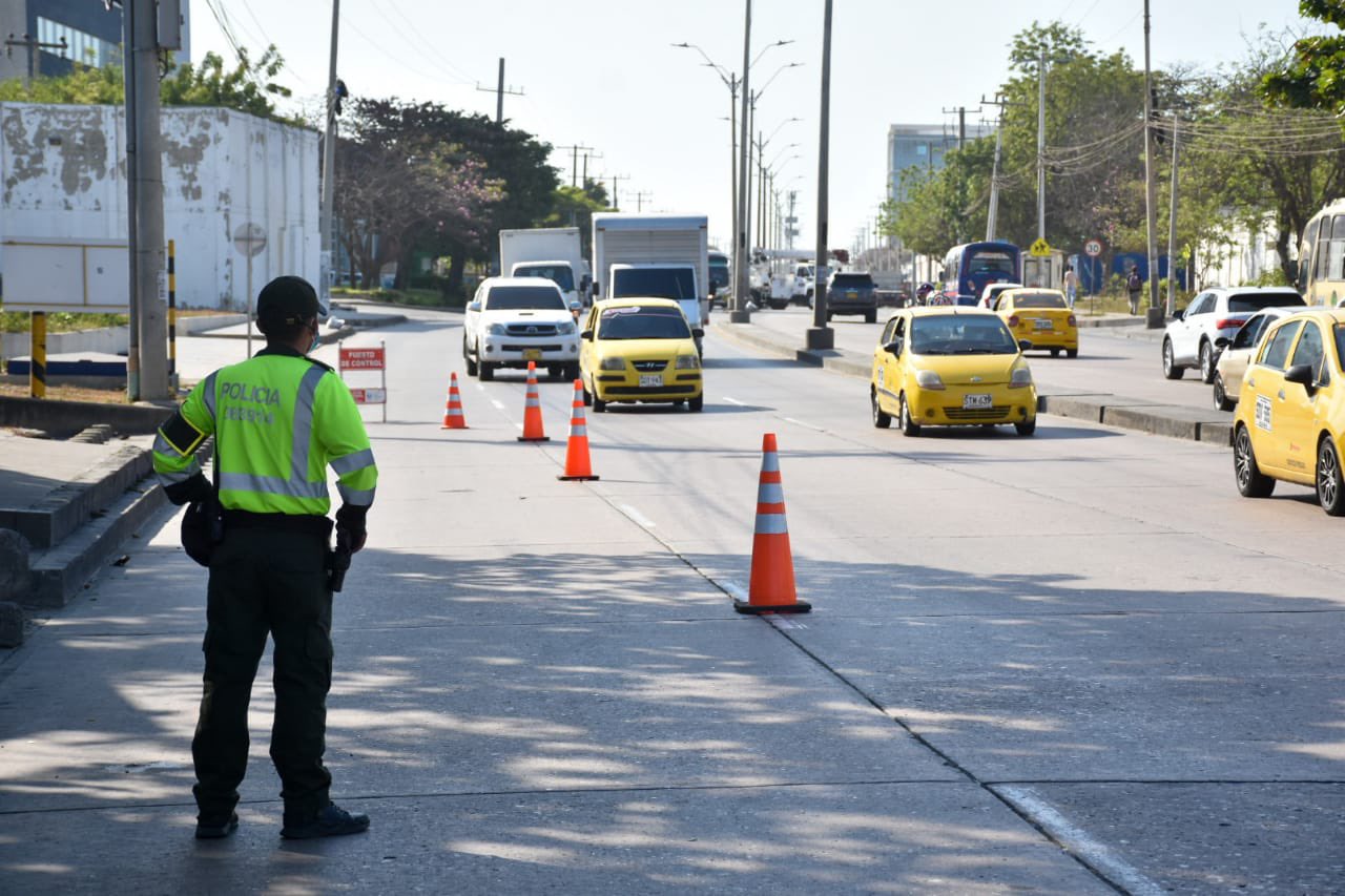 Alcaldía de Barranquilla on Twitter ".ControlUrbanoBq y TransitoBaq