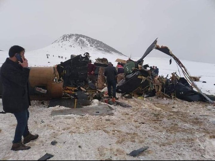 #Bitlis Korgeneral OsmanERBAŞ
Topçu Kd.Çvş. Nazmi YILMAZ
Alb.Şentürk AYDINYER
Bnb.Alptekin KÖPRÜLÜ
Bkm.Yzb.Salih SARIOĞLU
Yzb.Ender UZUNÇAKMAK
Asb.Kd.Bçvş.Mehmet DEMİR
Asb.Kd.Üçvş.Ömer UMULU
Plt.Yzb.Tayfun KUREŞ
Plt.Yzb.Gökhan UYSAL
Kd.Çvş.Şükrü KARADİREK
Uzm.Çvş.Tolga DEMİRCİ