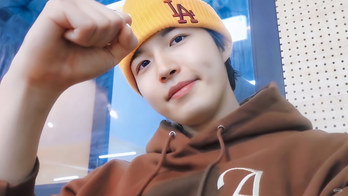 bmoon527's tweet photo. -

https://t.co/NSglOtGbER
https://t.co/1aMhSwFoCV
https://t.co/DOUJ4TtrsF
https://t.co/kkzDmyuzBs
#김재환 #KIMJAEHWAN https://t.co/4nxFUiAhJq