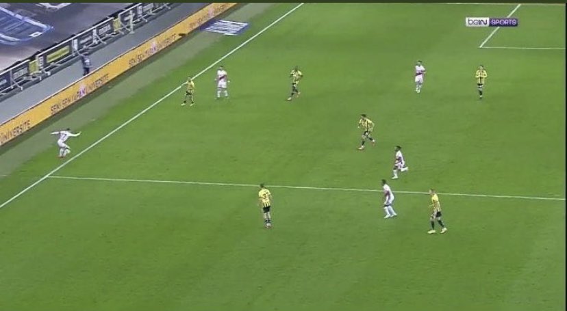 ⁦<a href="/Fenerbahce/">Fenerbahçe SK</a>⁩ yönetiminin acizliğinin belgesi,yendiğimiz golde top çıkıyor,
Pelkas diziyle aldığı topa el diyerek iptal ediyor,bizim monşer yönetim bunları bile savunamayacak aciziyet içinde iken,
Rakibin kırmızıyı iptal için başvuru yapıyor.
Biz masada kaybetmişiz....