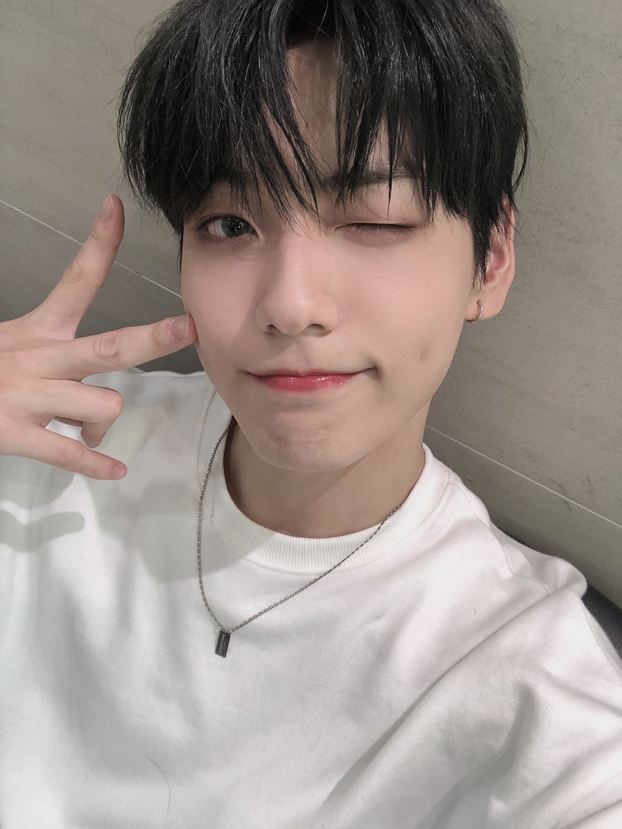 hello! this is a new thinker acc dedicated to soobin and jihan, kpop’s bunny line!
rt to spread :]