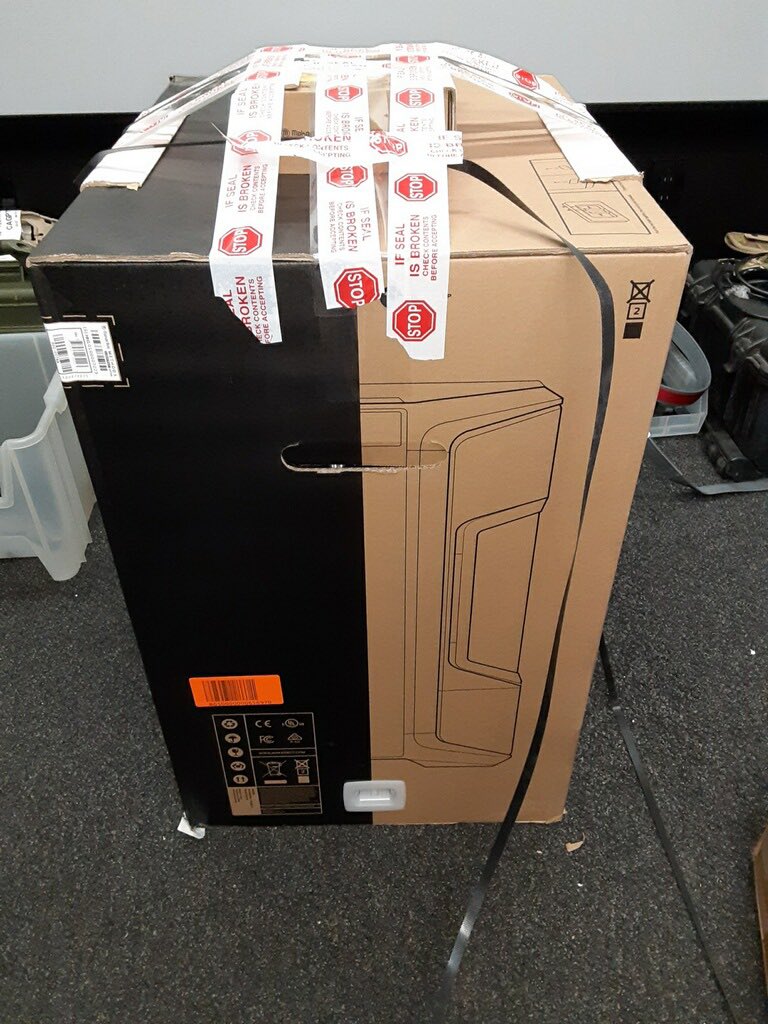 appliedengdes's tweet photo. Woo hoo. New @makerbot #MethodX CF showed up! Of course I’m not there to open it up. #3Dprinting #maker #makerbot #engineering #cad #prototype #design https://t.co/bSzI9bVq8Y