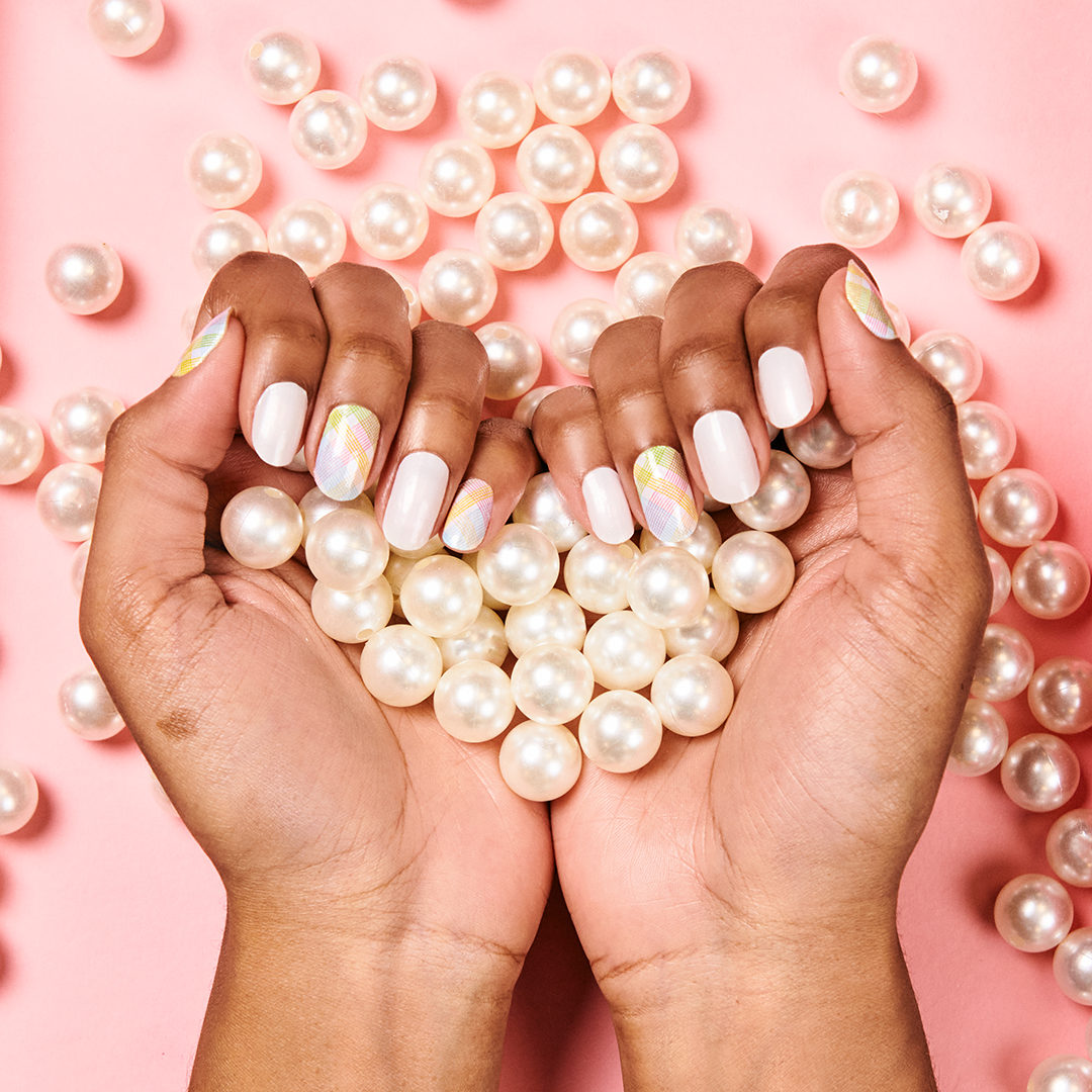 colorstreet's tweet image. We've got our sights set on Spring 🌷. Have you seen our new Hop Til You Drop Collection shades? 🐇 Hop on over to colorstreet.com to grab your sets of sweet shades like "Spring Picnic" while supplies last 🛍️!