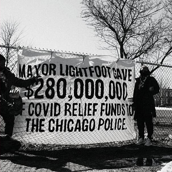 #ChicagosMayor gave over $280Million of COVID funding to the Chicago Police. 

20,000 people could have been housed. 

67 mental health clinics could have been funded. 

27,000 families could have been fed for a year. 
#ReimagineSafety #DefundCPD