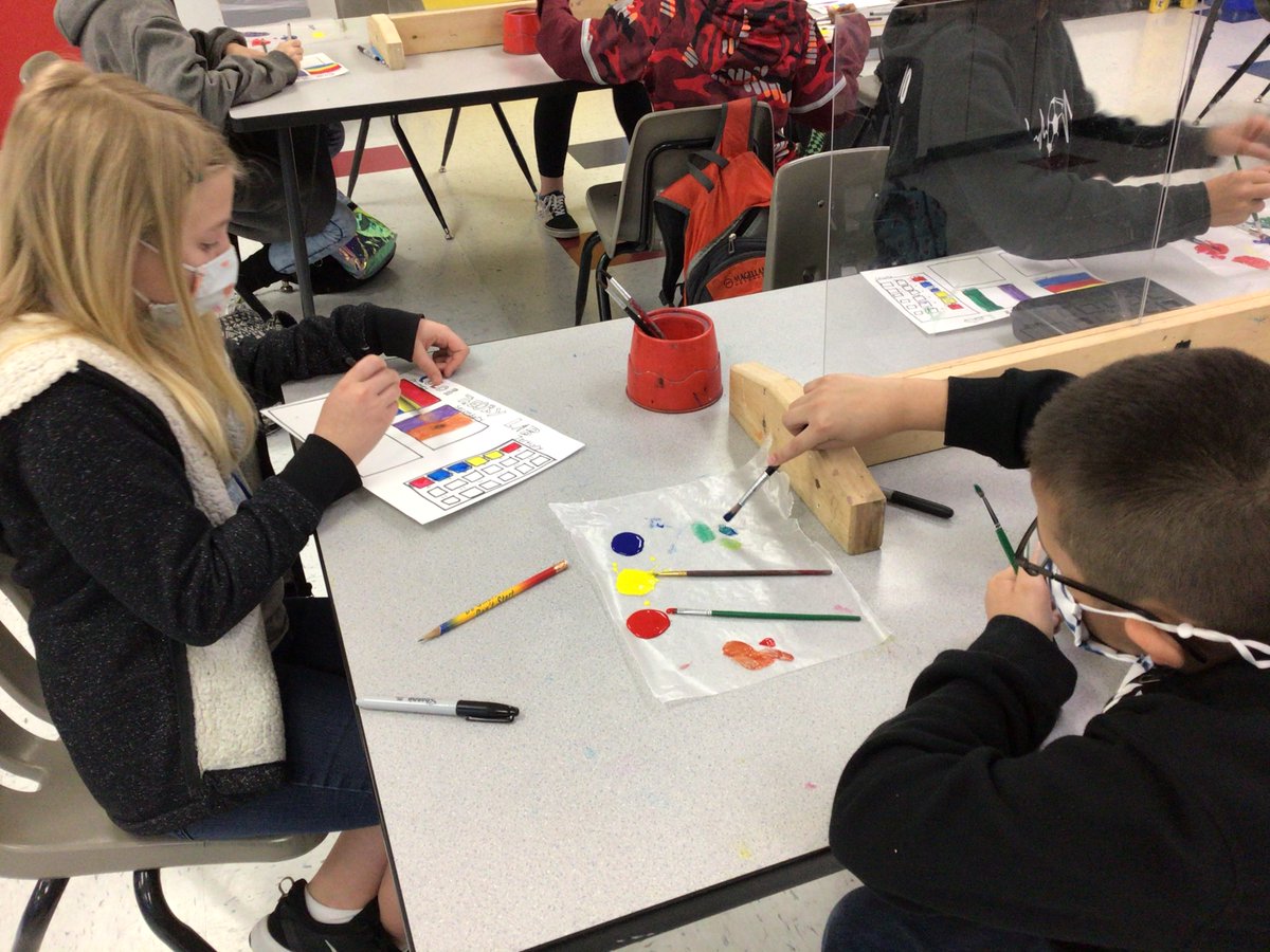 artwithMsB's tweet photo. COLOR is how we welcome spring! Students were so excited to mix their own colors through this lab. They oohed and aahed each time a “new” color was created 😄

@woodgatemisd @fineartsmidway  #great2bwoodgate https://t.co/dVIbAqpBzY
