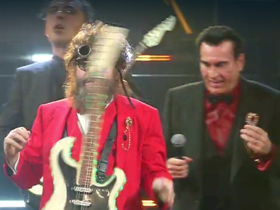 pondgitsune's tweet photo. che trip ragazzi, che trip #Sanremo2021 https://t.co/uSHhlO08CM