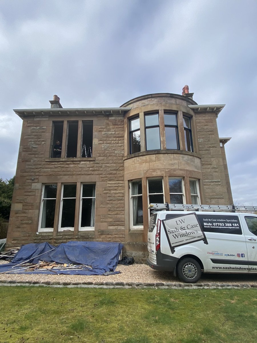 Current job in Newlands, Glasgow

#sashwindowsscotland #sashwindowsglasgow #windows #sashwindows #victoriansashwindows #oldwindows #newwindows #doubleglazing #restoration #refurbishment #property #propertydevelopement #interiordesign #joinery #carpentry #glasgow