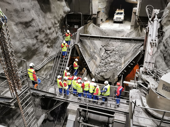 Oulun Yliopiston Mining School, Edunation Oy ja Pyhäjärven Callio ovat sopineet tekevänsä kaivosalan ja maanalaisen rakentamisen koulutusyhteistyötä.
#CallioPyhajarvi #OuluMiningSchool #MINETRAIN #Kaivokset #PyhasalmiMine #EdunationFin #FinestFuture 

bit.ly/3beI2Ws