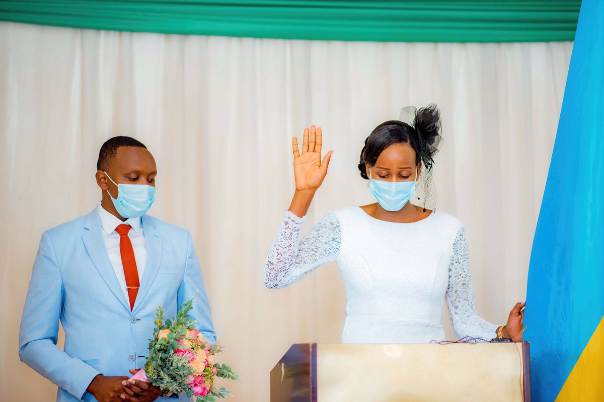 actneatcareltd's tweet image. Mucyo Philbert yasezeranye mu mategeko na Niyomukesha Euphrance umukinnyi wa RRA WVC-AMAFOTO

halftime.rw/?Mucyo-Philber…

Mu bukwe bw'aba bombi namenye ko @amonb_official azabasha ashinzwe PANACHEIANS🤣!!!  Congs TM  @PhilbertMucyo 👌