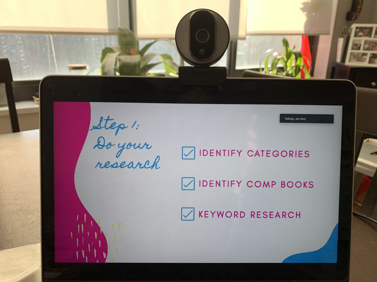 JessonaJourney's tweet image. Want to #SelfPublish a book? Step 1 actually isn’t writing the content, but doing the research! (via @jenonajetplane at the #BlogToBusiness Bootcamp)

jessie-on-a-journey.teachable.com/p/blog-busines…