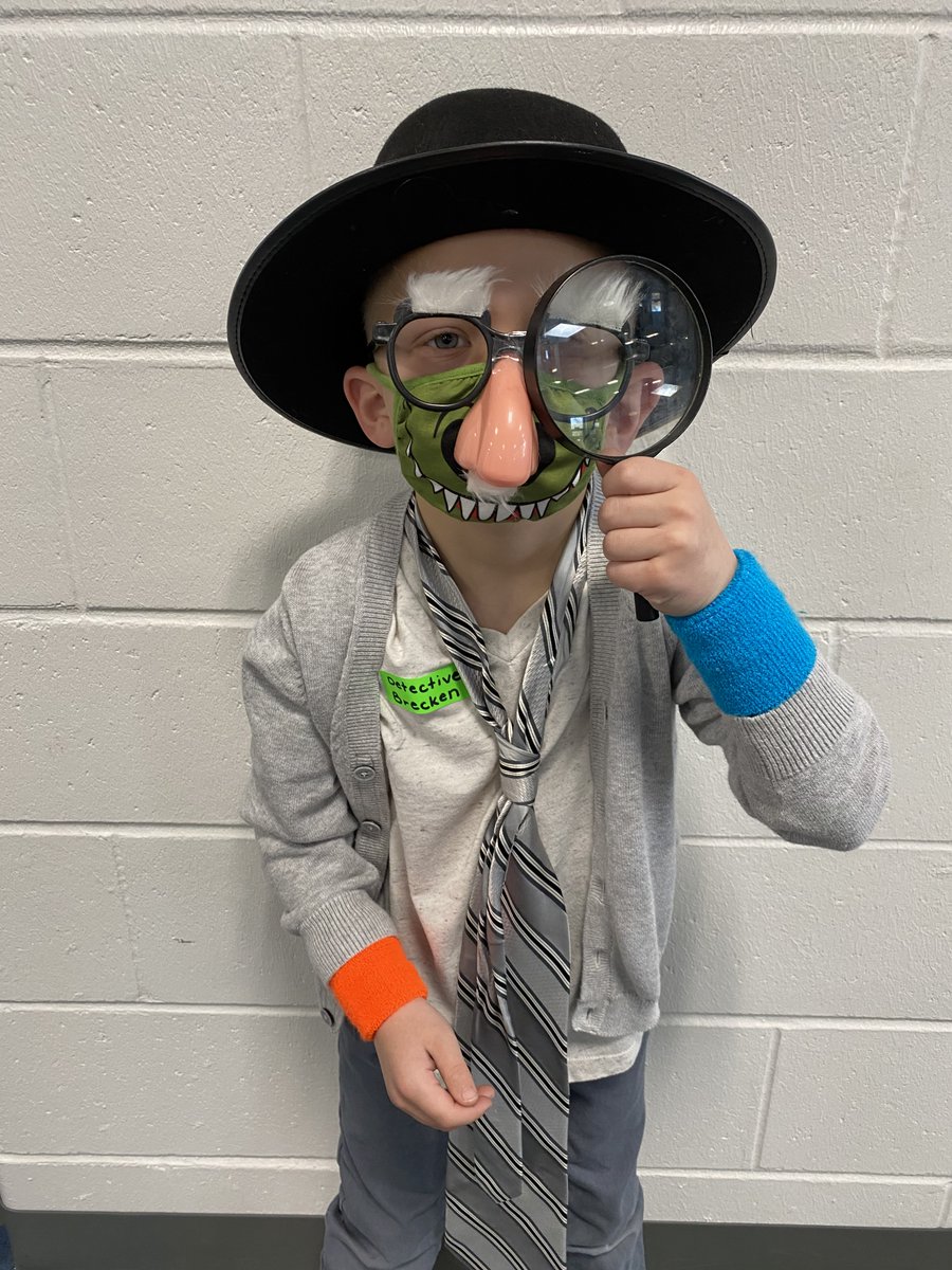 ETCSD's tweet photo. Literacy allows you to go ANYWHERE and become ANYTHING! 
During Read Across America week, we saw ballerinas, detectives, and even cupcakes!! 🤣📚
#ETlearningignitED #EastTroyReads #LittlePrairiePrimary #PrairieViewElementary https://t.co/vIW5YmcFEX