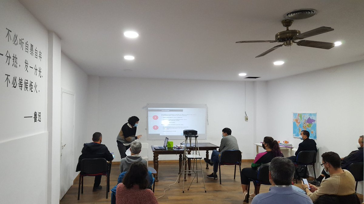 SalutPublicaIB's tweet photo. Avui hem presentat els resultats del projecte d'intervencio comunitària realitzat al barri de Pere Garau #treballantambelbarri @ibsalut @csperegarau @ajuntpalma #Achinib #mercatperegarau https://t.co/ZX4A7nKaVk