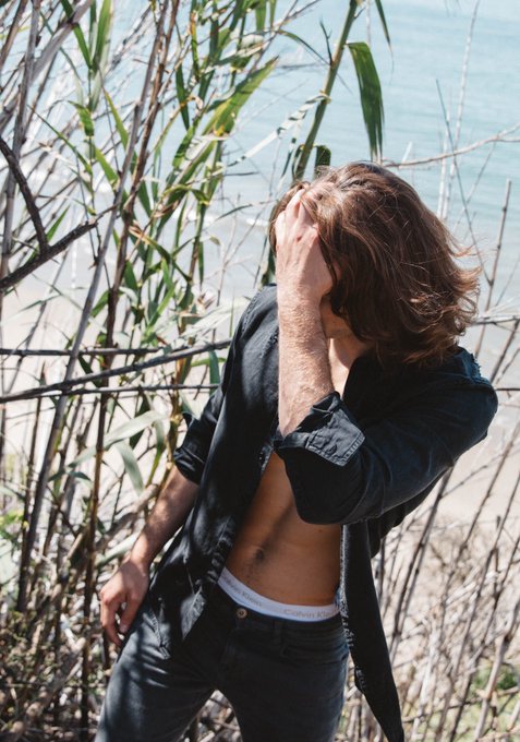 Blade West’s pics and videos