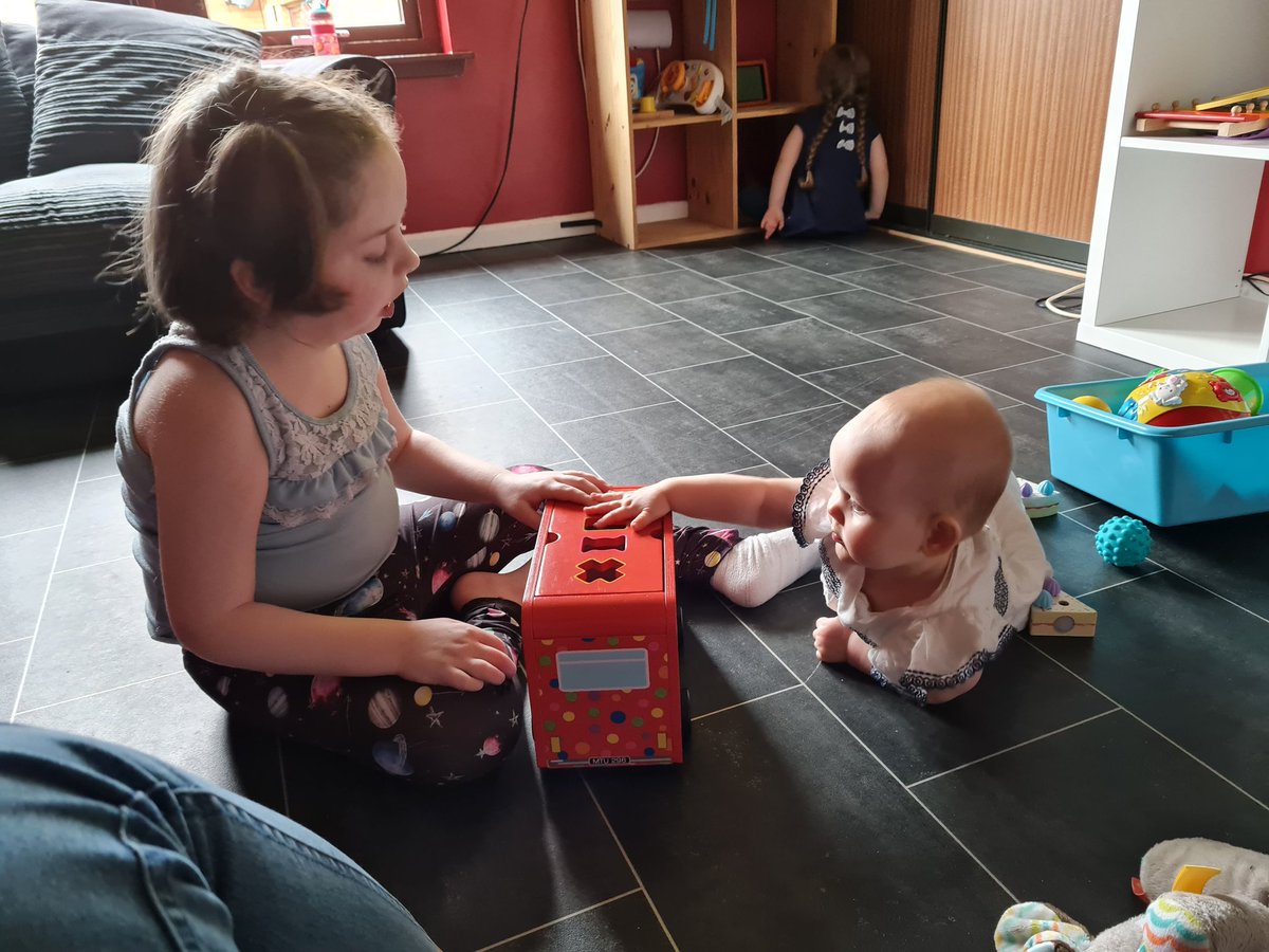 HannahMeIDD8P's tweet photo. After almost 5 weeks in #NonConvulsiveStatus we are 5 days in to the #KetoDiet and someone's Sparkle is coming back. This is the first she's played with toys in well over a month
#Epilepsy #EpilepsyKeto #LGS #LennoxGastautSyndrome #InvDuDel8p #ShowMeYourRare #WonkyGenes #Seizure https://t.co/oBiRlnMjYZ