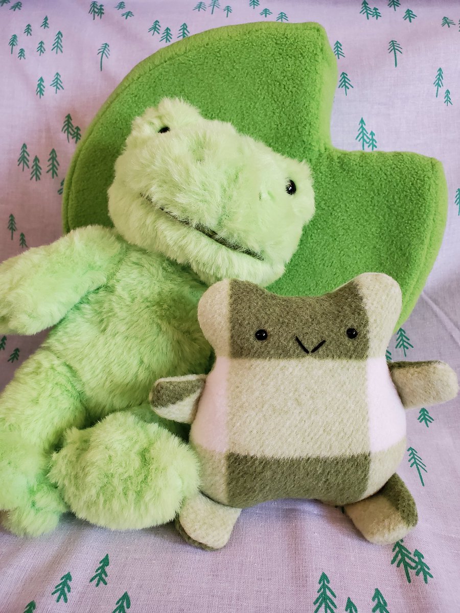 HerrmiesPlushies frogs🐸 tweet media