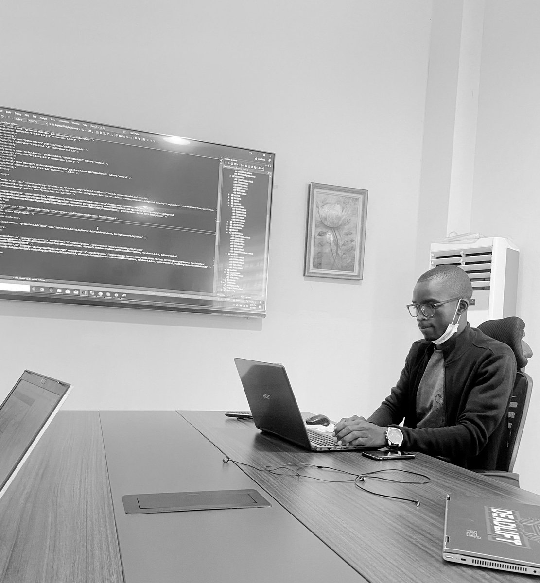 hyedimawaha's tweet image. You know you are a senior developer when your search yields no result on #stackoverflow or #codeprojects. #thelifeofaprogrammer #brogrammer #programming #tech #softwaredevelopment #frontend #backend