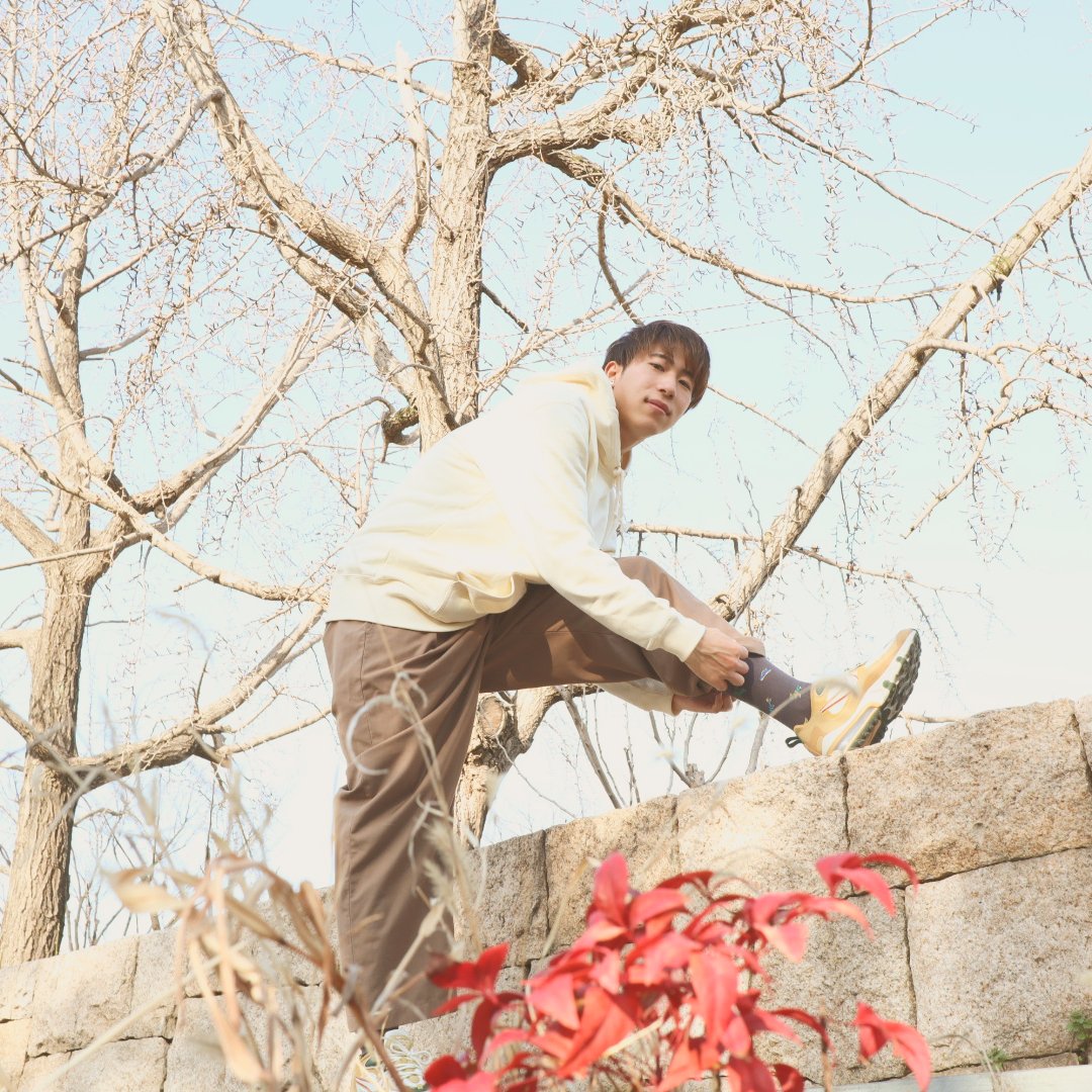 Cheatcode_error's tweet image. 【photo】
c(: Hoodie BEIGE

model:@satochen_ 

近日中に新作販売と合わせて過去作の再販します。