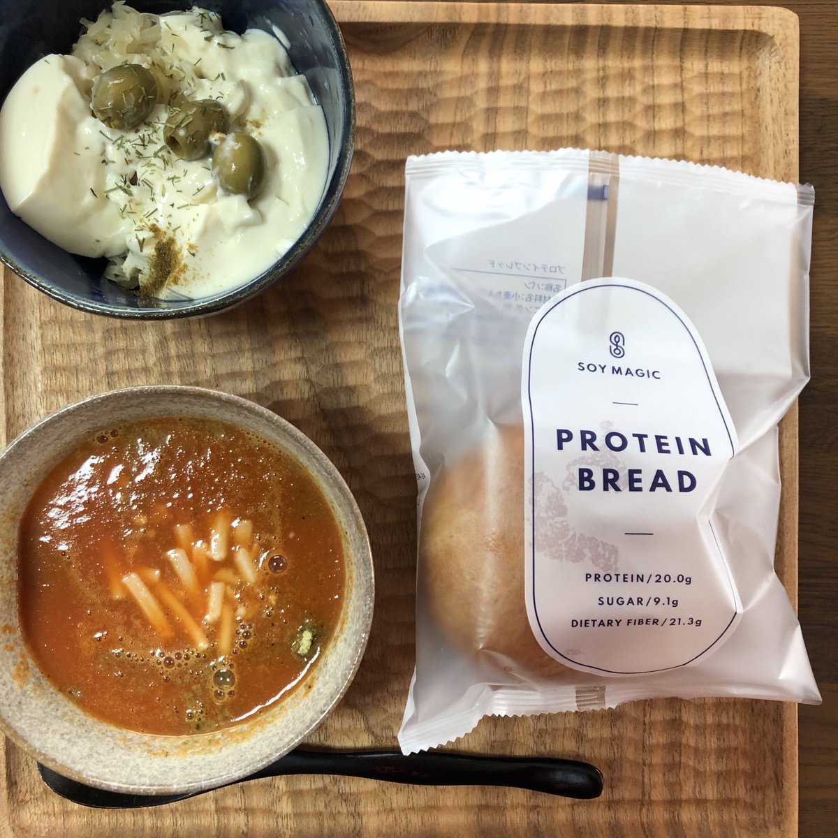 HekiraKinshu's tweet image. #proteinBread
ギリシア風ぽいかもしれないサラダと野菜ジューススープ

サラダはザワークラフト、オリーブ、豆乳ヨーグルト、クミン、ディル