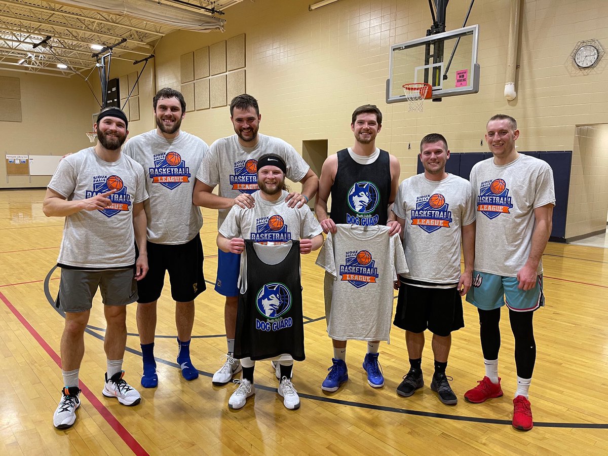 ZachCole23's tweet photo. Back to back again 😅 #DogGuard #Champs #ChasingJordan 🏆🏆🏆🏆🏆 https://t.co/rEOUh2pzUV