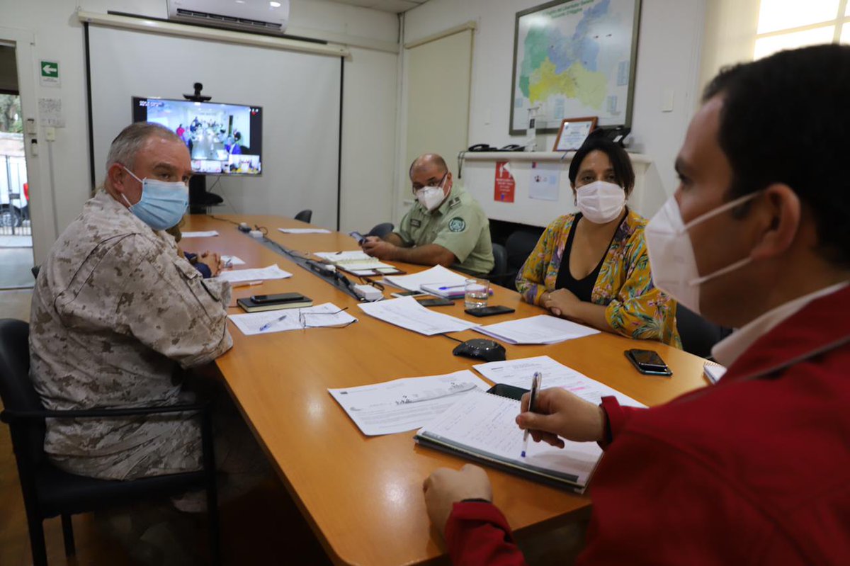 Ahora junto a autoridades regionales <a href="/Ejercito_Chile/">Ejército de Chile</a> <a href="/onemichile/">Ex ONEMI</a> <a href="/Carabdechile/">Carabineros de Chile</a> y <a href="/PDI_CHILE/">PDI Chile</a> en COE nacional liderado por Ministro <a href="/RodrigoDelgadoM/">Rodrigo Delgado Mocarquer</a> por Alerta Amarilla para el borde costero🇨🇱 y territorio insular tras terremoto en Nueva Zelanda.
