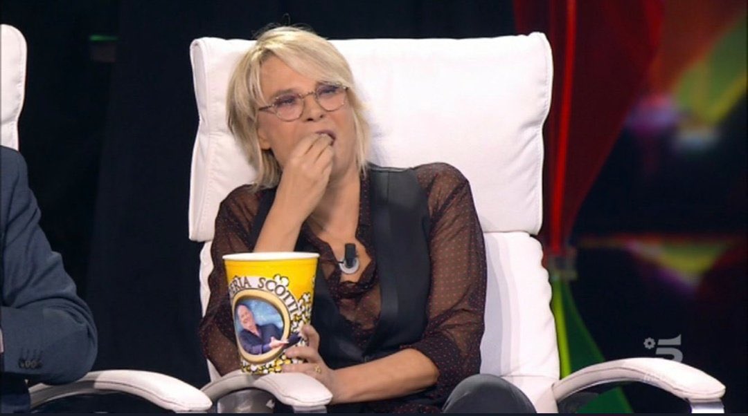 _chiaracx's tweet image. italian culture is stare svegli fino ad orari indecenti per una settimana di fila solo per guardare Sanremo nonostante i monologhi, le perdite di tempo atroci e le interminabili pubblicità annuali ✨ ADORO
#Sanremo2021