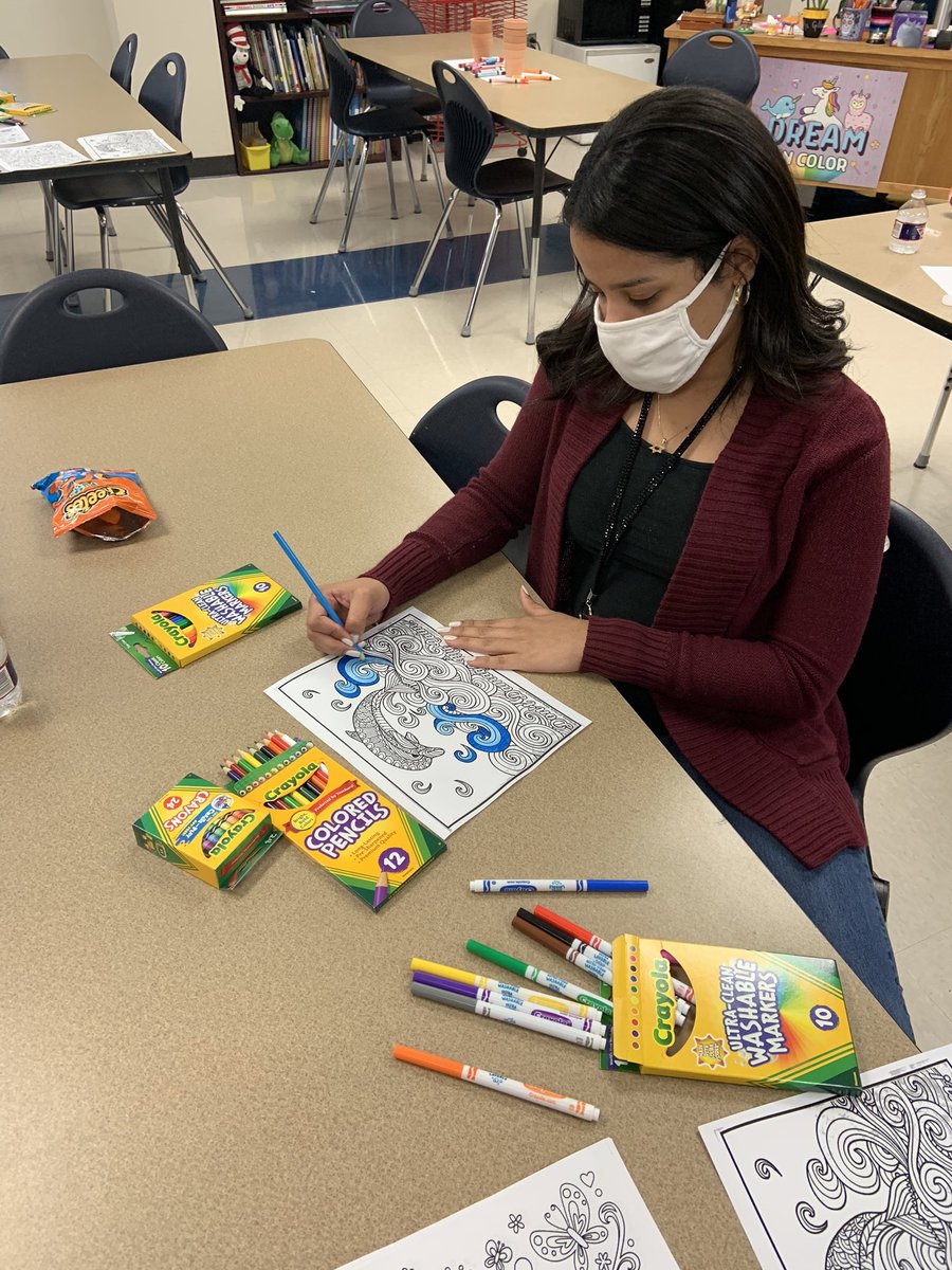 JessieGilland's tweet photo. BIG ART DAY 2021 was a success 🌈🙌🏻! Today @NCESNavigators, teachers and staff were able to get creative and enjoy fun art “therapy” centers after school as a means of stress relief from this crazy year 😊🎨 #iarted #bigartday21 #SISDPVA @amandalynnbyers @Joerclark @TXarted https://t.co/B2MlVlQ5Od