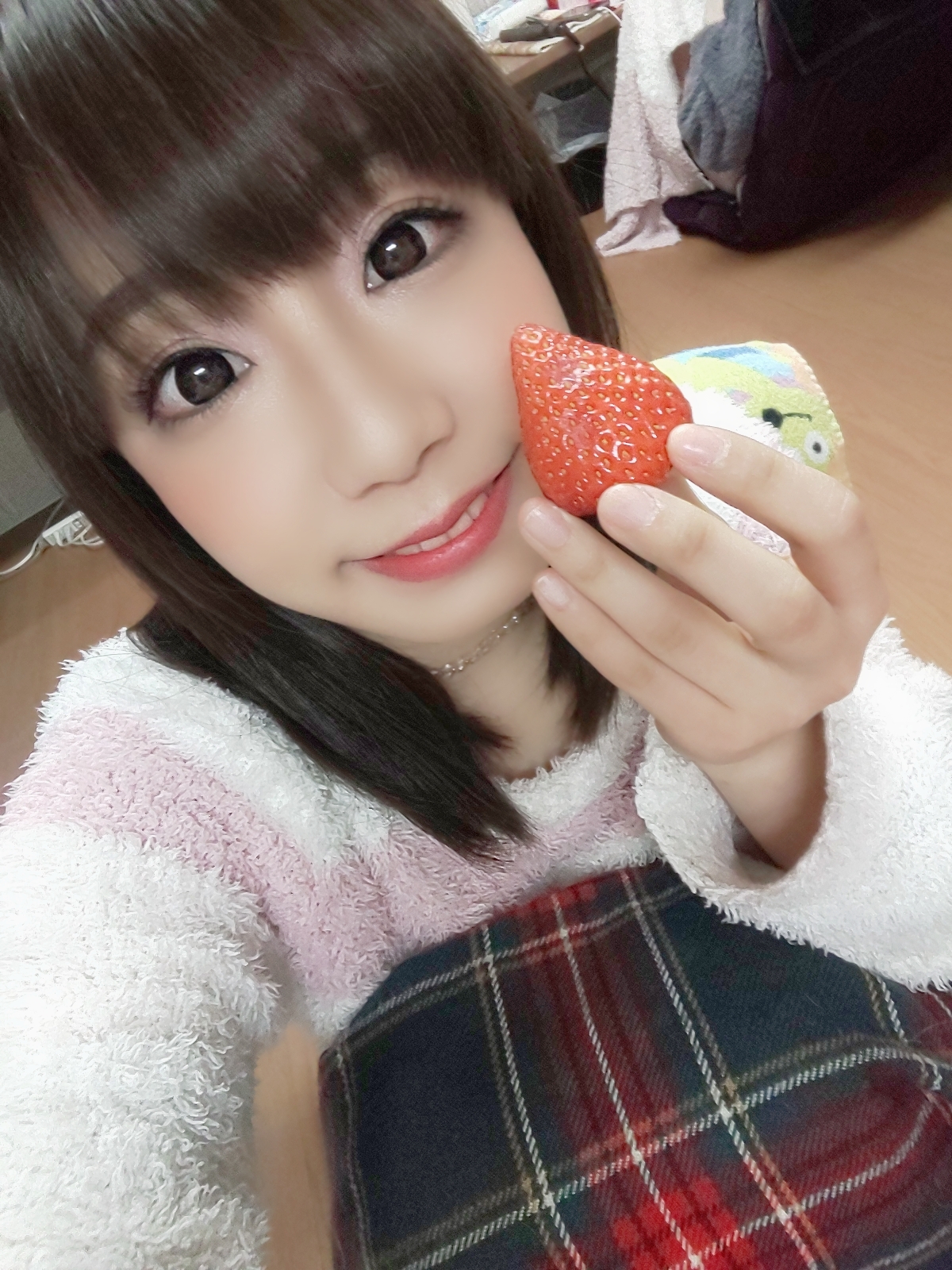 早瀬ありす無修正画像 先日、楽屋で踊る私(達)を見てしゃっちょーさんが不思議なお顔をされていました。 どうも早瀬ありすです。 新宿ニューアートさんへご来場ありがとうございます! 土日は楓彩さん2周年の特別な公演があります☆ が、今日もお待ちしてまーす! https://t ...