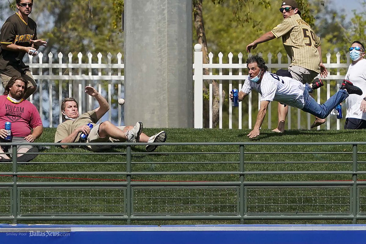 Smiley Pool tweet media