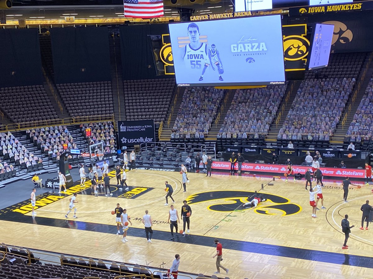 frankgarza57's tweet photo. #Hawkeyes, Even now it’s painful to know that this is one of the last times that 55 will be ‘hooping’ @ Carver. You all mean so much to our family and to Luka’s love of and for Iowa, his ‘field of dreams’.  Thank you.    🙏🏾🙏🏼🙏🏽💛🖤💯🦚 https://t.co/mXfwpYqXox