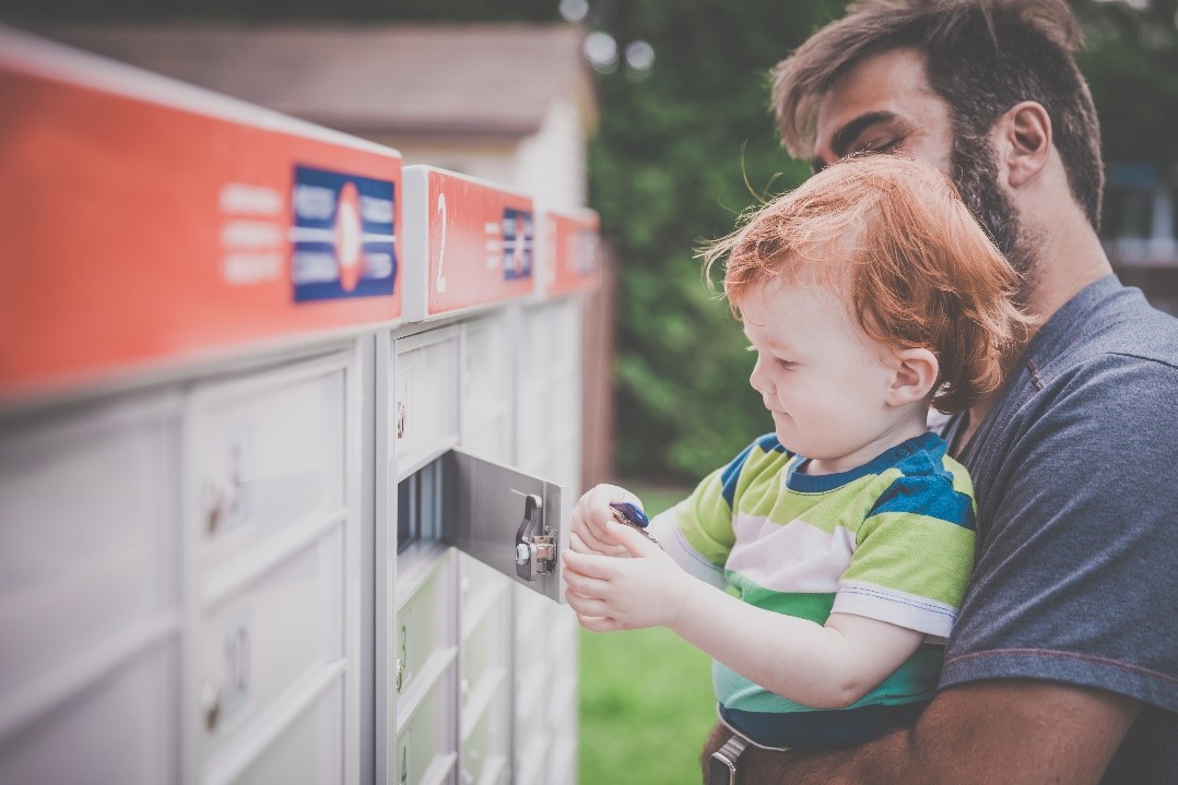 It’s time to check your mail! This spring, every Canadian household will receive a free postcard with postage included, courtesy of Canada Post. This is a great way to brighten the day of a loved one who lives in Canada.

Let us know: Who will you send your postcard to?