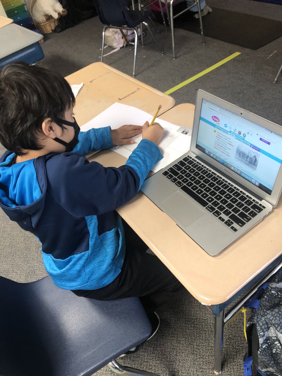 GHamilton1111's tweet photo. We were working so hard on our biography books today. We are almost done with this fantastic unit and making these books to remember all the amazing people we’ve learned about!
#CelebrateNCE #CCSbetheone #2ndgraderocks #biographiesforkids #learningisfun #readersareleaders https://t.co/3bT3YjWOyx