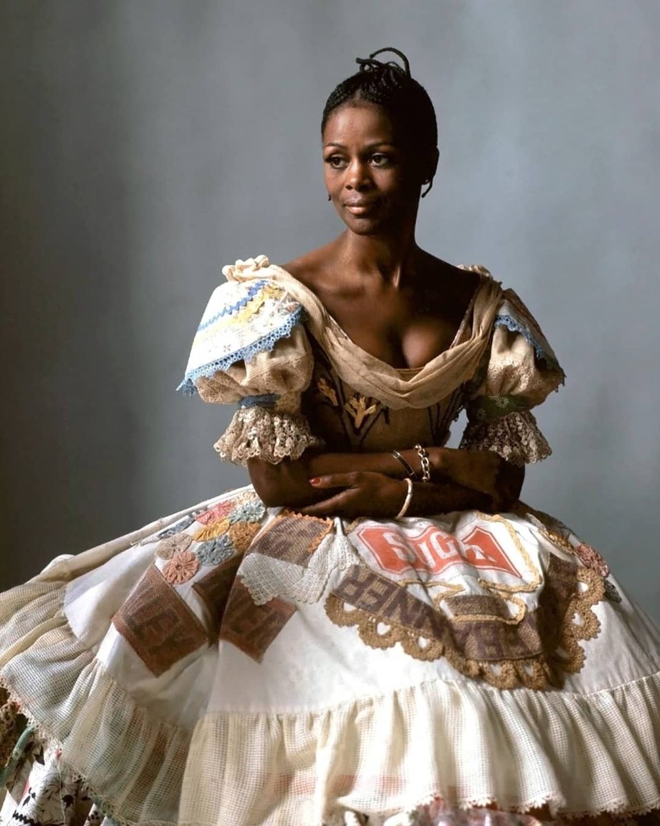 TapInBlog's tweet photo. β€Rest easy Ms. Cicely 'LEGEND' Tyson, happy to have witnessed your greatness πππΎ
\
\
#InfiniteAltitudes #cicelytyson #ripcicelytyson #condolences #gonetoosoon #rip #restinpeace #blackwomenrock #hollywood #entertainment #melaninmagic #entrepreneur #blackbloggers #blackexcellence https://t.co/V9TKJ7NY26