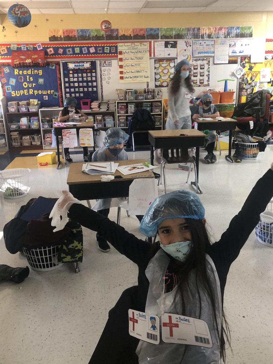 MrsJames1111's tweet photo. My 3rd grade doctors graduated from Text Feature Medical School. We diagnosed reading symptoms and prescribed healthy text features to our patients. ❤️🩺 #62Learns  #62CE https://t.co/CVdd5Y0bw6