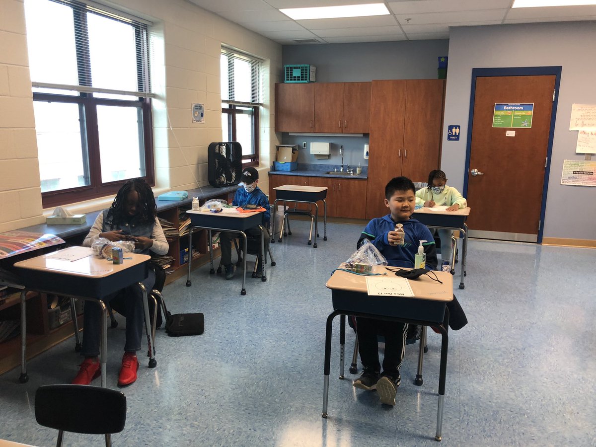 NESFourth's tweet image. We were very excited to welcome back some of fourth graders to our building! Students started the day with breakfast in the classroom.