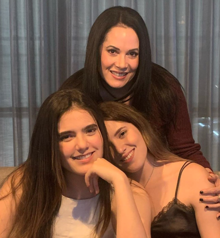 #Noticias Camila Fernandez tuvo embarazo de alto riesgo relata America Guinart.

laley1005.com/camila-fernand…