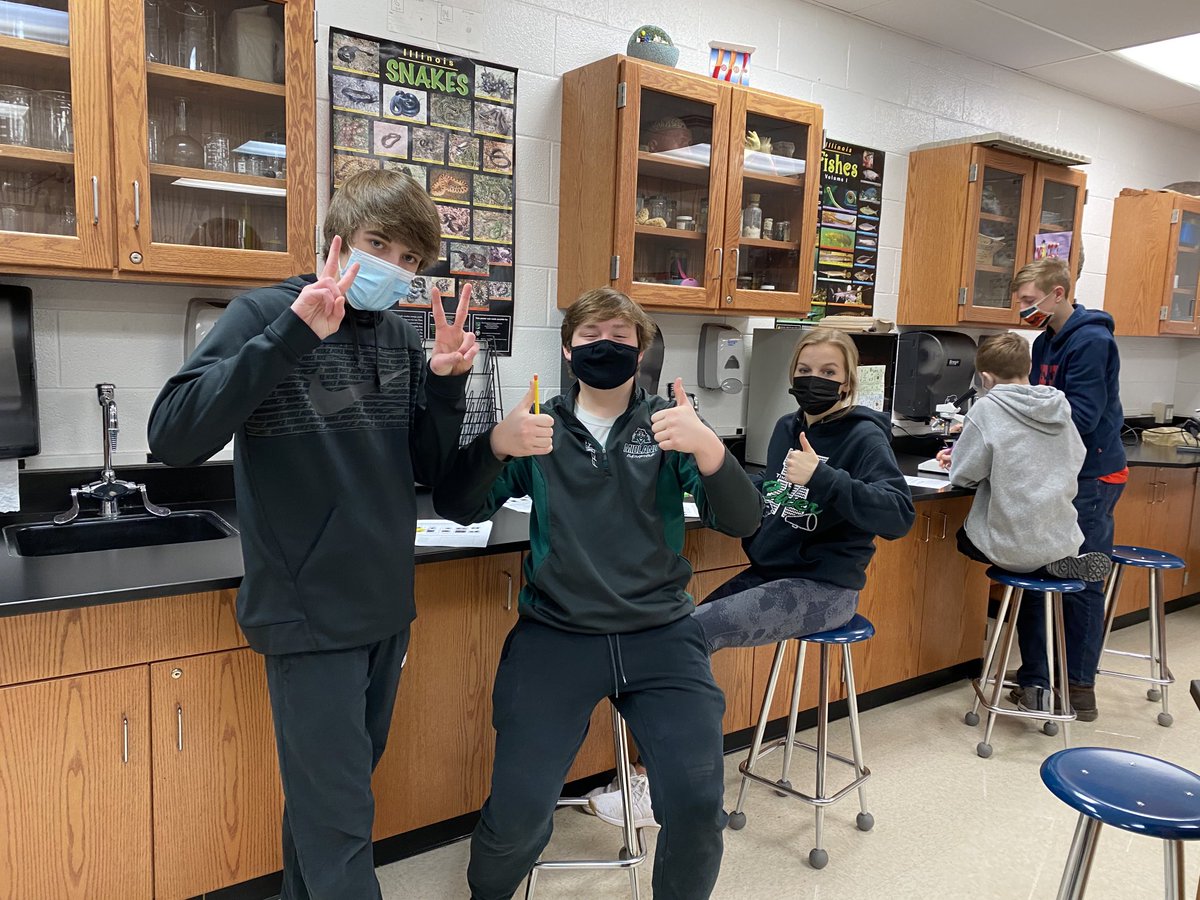 JWilkinsonBio's tweet photo. Mitosis lab🧅#twolves7mhs https://t.co/Gypyswshdi
