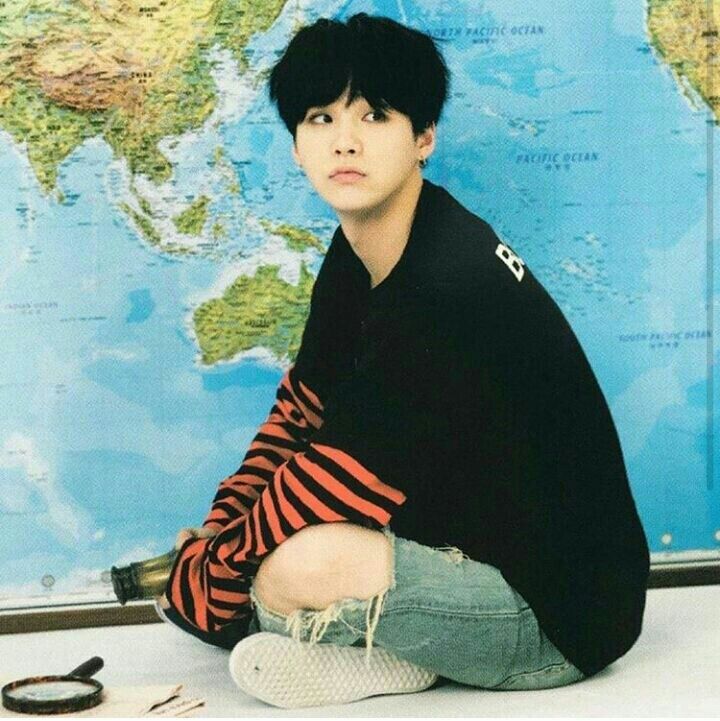 muukiixx23's tweet photo. Holaaa somos @FanbaseArg y junto con @ArmydeArgentina decidimos hacer nuestro primer proyecto como Fb nos gustaría que nos ayuden #ArmyArg #ArmyCba #HappyBirthayYoongi https://t.co/Ff4x4sPqTo
