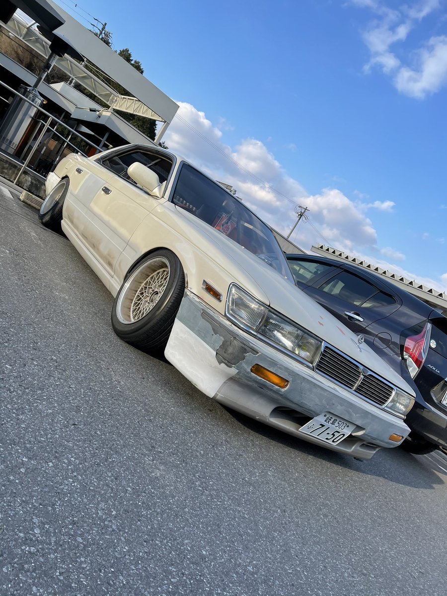 ポルターガイストりゅ じ 車乗りとして軽く自己紹介 多分twitter作ってからやったことないでそろそろやってみよ笑 名前 りゅ じ 年齢 23 性別 オス 愛車 33ローレル L7ミラトラ ビラーゴ スティード 住み 岐阜 職業 趣味 時々車の腹下