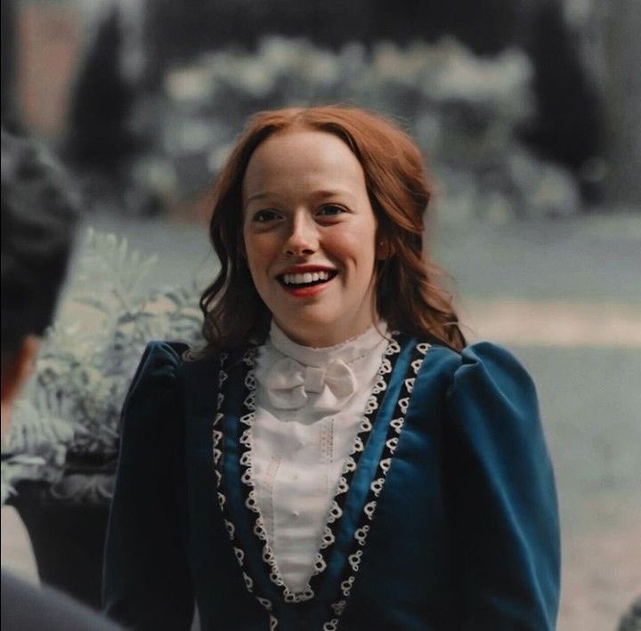 tragicalanne's tweet photo. thank you @AmybethMcnulty for portraying our beloved anne in the most genuine, natural, authentic and extraordinary way. we love you💛💛

#renewannewithane https://t.co/dezF7vAFzo