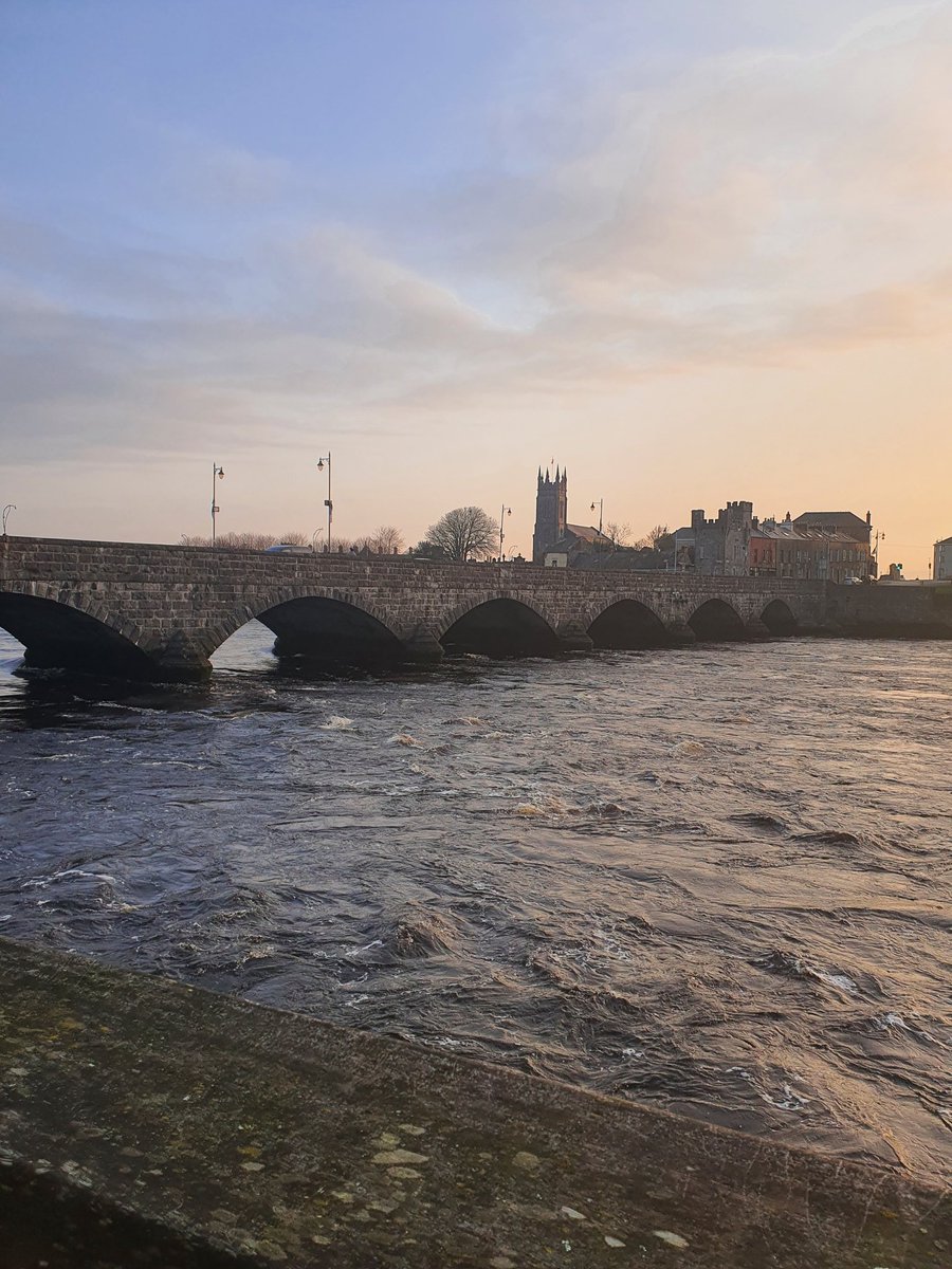 260 years ago Sylvester 0 Halloran would have seen this view as he walked across this bridge into limerick at this time in the morning.  260 years on The Sylvester o Halloran Virtual Symposium is about to launch, 260 years later #SOH2021  what you learn today will last