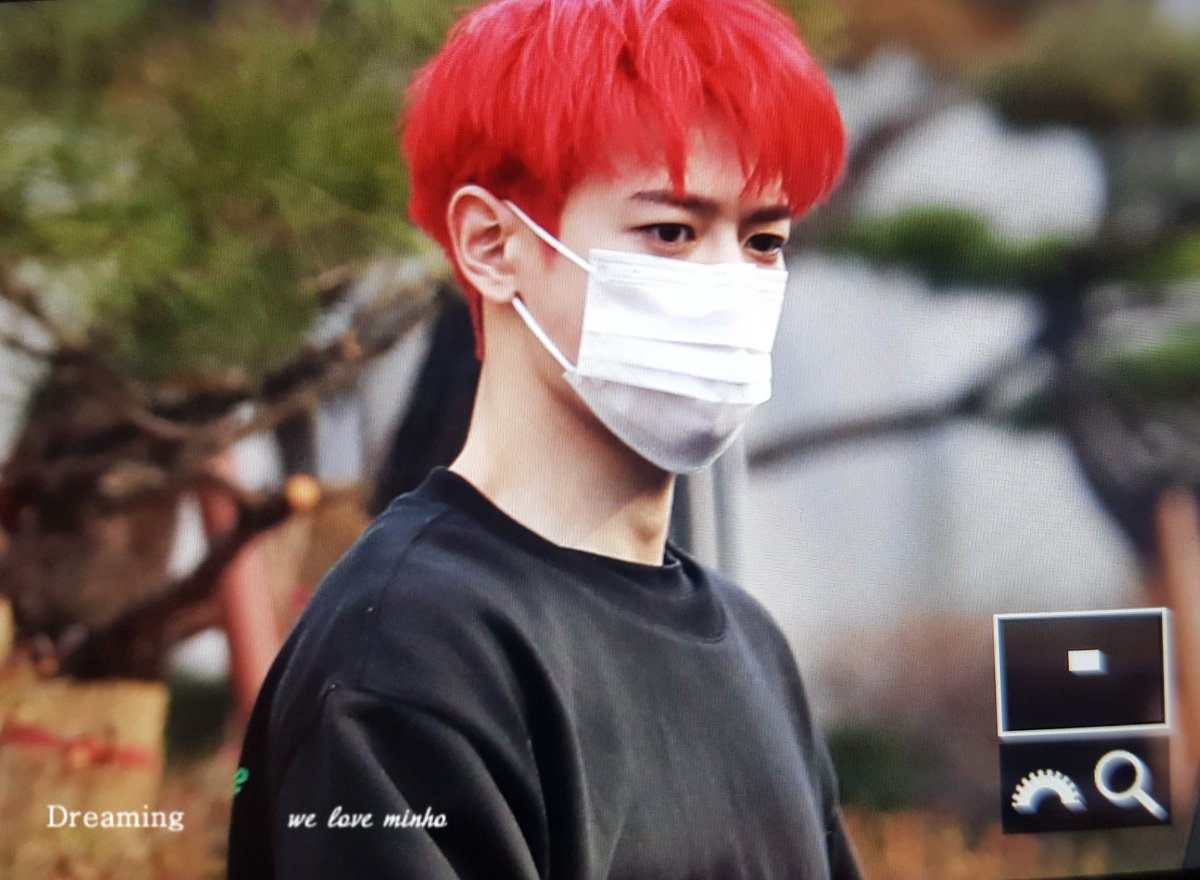 dreaming1209's tweet photo. 210305 뮤직뱅크 민호🖐 https://t.co/mPUjF1pvUC