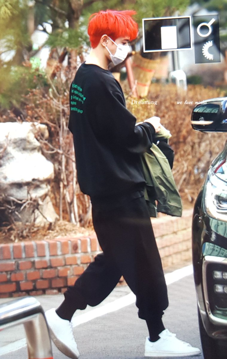 dreaming1209's tweet photo. 210305 뮤직뱅크 민호🖐 https://t.co/mPUjF1pvUC