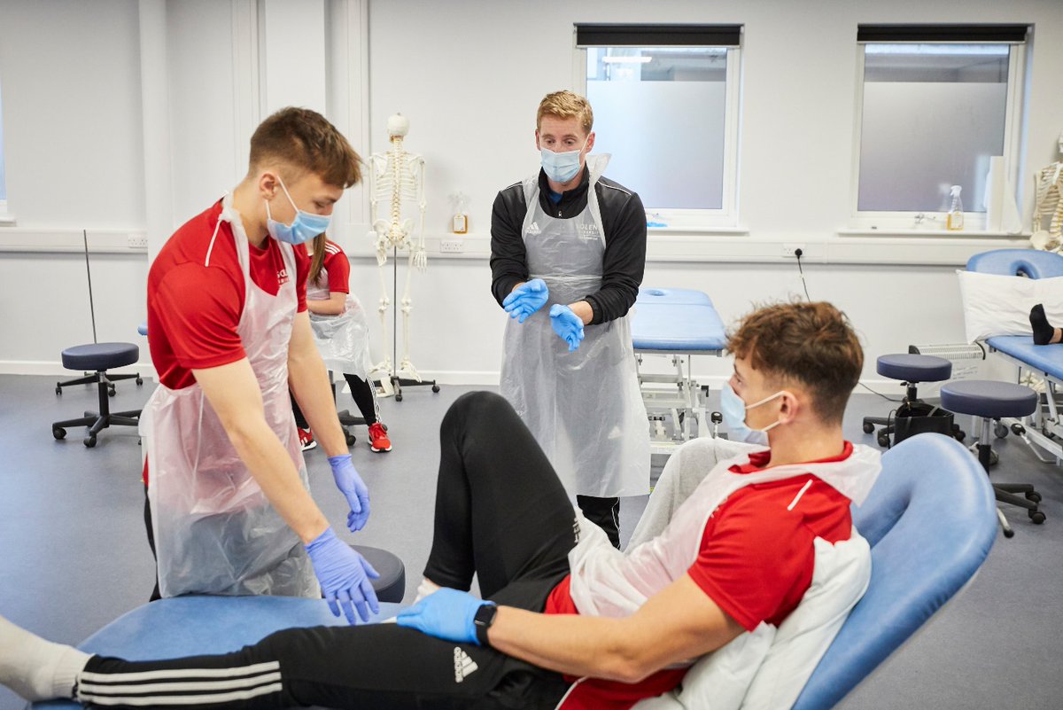 SolentUni's tweet photo. Missed the last virtual open day for Faculty of Sport, Health and Social Sciences? Then make sure you register today before 2pm to get a spot at tomorrow's event - https://t.co/F5qDqZp6Ee
#SolentOpen #GetReady #Undergraduate https://t.co/M2NQa3jh3Q