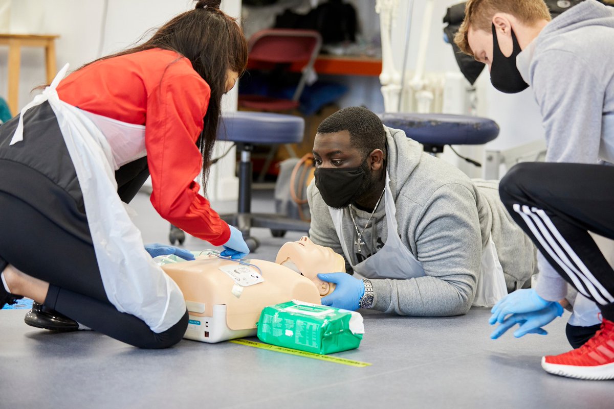 SolentUni's tweet photo. Missed the last virtual open day for Faculty of Sport, Health and Social Sciences? Then make sure you register today before 2pm to get a spot at tomorrow's event - https://t.co/F5qDqZp6Ee
#SolentOpen #GetReady #Undergraduate https://t.co/M2NQa3jh3Q