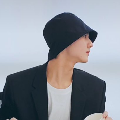 nikiclip's tweet photo. jungwon black hair https://t.co/6cUBHMQCGd