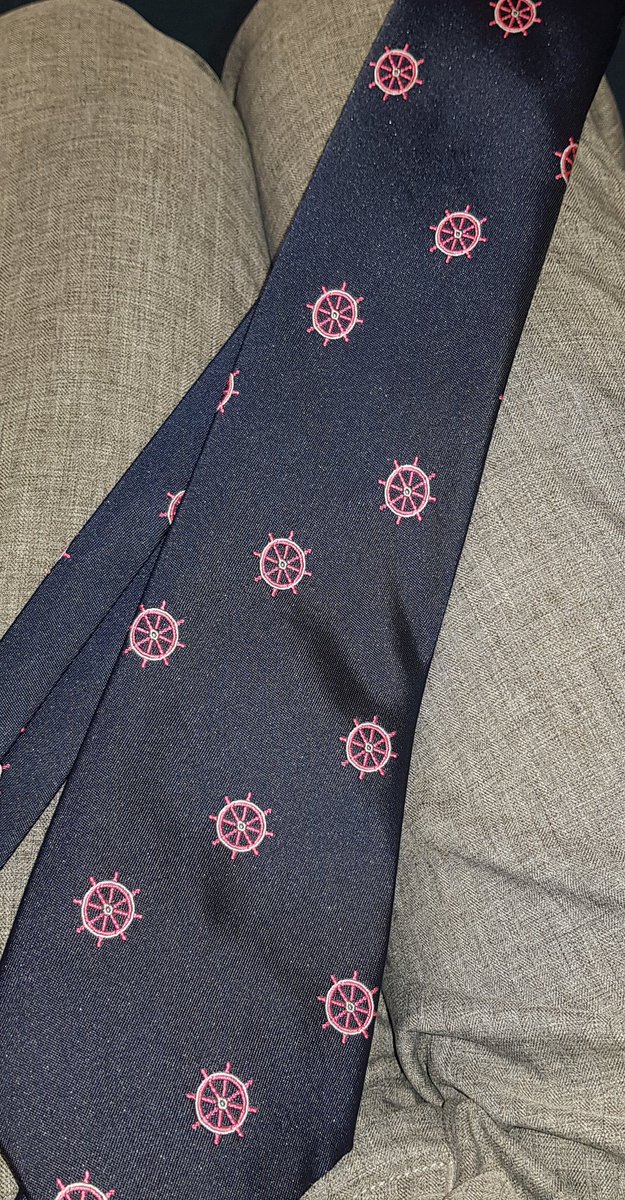 CMM_Hist_CS's tweet photo. Nice surprise this morning... Was presented with my #fortune house tie... Thanks to Mr. Brady, most appreciated! #teamhavelock https://t.co/9B15JexmVX