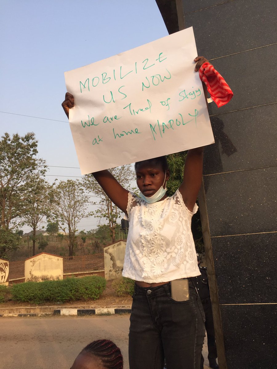 Real_mrAce's tweet photo. We gave @MAPOLYinfo a 24hours ultimatum to reply our message. But they turned deaf ears to us.
That led to a Protest this morning at the front of Moshood Abiola Polytechnic gate!!
Still ongoing!
#FreeUsMapoly #Mapoly #SendtheAvailableOnce
@LamideLawal @OgunTV @dabiodunMFR https://t.co/fXj7iqpNy5