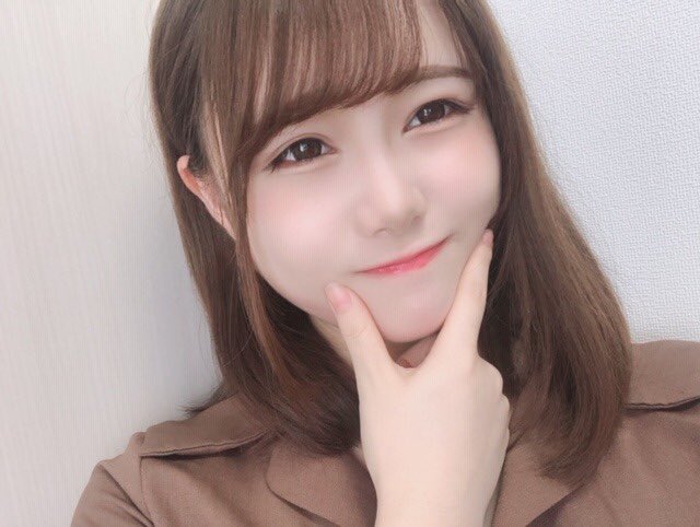 Octsix0110's tweet photo. 252
理々杏とは何度も遊びに出かけたけど美月と遊ぶ時と何も変わらないし、キスはしたけど軽く触れた程度でそれより先に進む事��なかった。

急に理々杏の声が聞こえなくなって電話の奥が静かになった。

スマホを耳に押しつけても電子機器の熱を感じるだけだ。 https://t.co/4zlqZLl7Lx