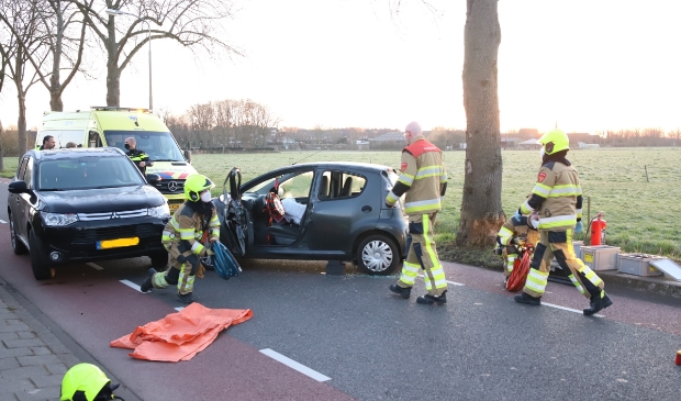 Gewonde bij ongeval aan Heukelumseweg in Asperen - ..